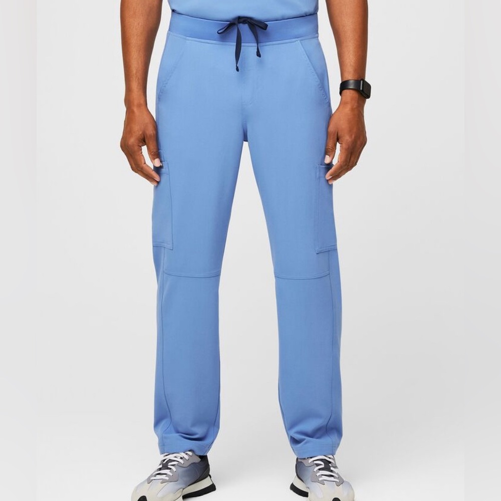 Figs Ceil Blue Men's Axim Cargo Scrub Pants Size L